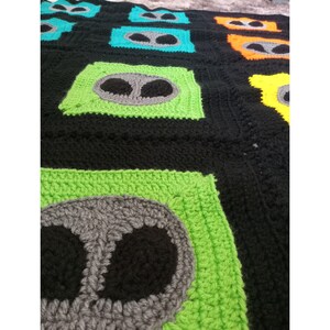 Alien Blanket, Black Throw Blanket, Baby Shower, Area 51, UAP, UFO, The Grey's, Christmas Gift, Lapghan, Afghan, Crochet Knit image 5