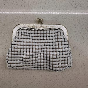 Vintage Glomesh White Mesh Clutch – Silver Frame Retro Evening Bag – 1970s Purse – Made in Australia – Formal Handbag