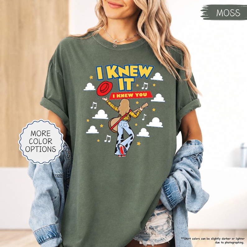 Camiseta Comfort Colors "Lo sabía, te conocía", camiseta TS 2026 para fans, camiseta inspirada en la canción de Toy Story. imagen 6