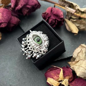 Statement Ring - Verstellbar, Silber Ton Messing, funkelnde Silber Glas Anhänger - Boho Zeitgenössisch Surreal Gothic Schmuck