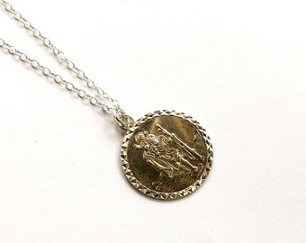 Silver Saint Christopher Necklace - Protector of Travellers and from Storms - 925 Sterling Chain - Vintage Pendant, Coin style Charm