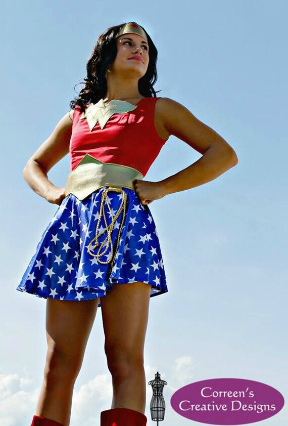 1:1 scale Wonder Woman Cosplay Accessories Gauntlet Cuffs Headband Crown Set