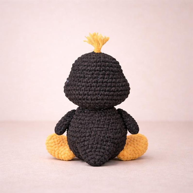 Svart anka virkmönster: Amigurumi plyschleksak (PDF digital nedladdning) bild 4