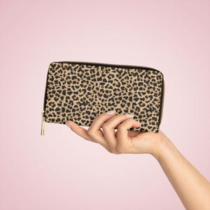 Chic Leopard Print Zipper Wallet, Stylish Card Holder, Womens Clutch, Trendy Purse, Everyday Organizer, Cheetah Girl&#39;s Inspired