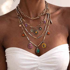 Ethnische Boho Bib Halskette Multi Strang Tribal Schmuck, Layered Statement Halskette für Frauen, Vintage Charm Anhänger Halskette Geschenk