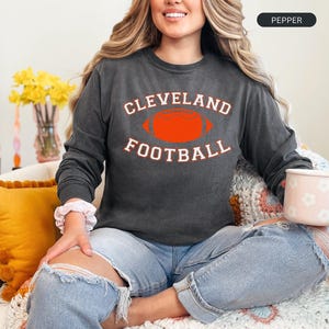Cleveland Browns Football Shirt Comfort Colors Browns Football Crewneck Retro Browns Shirt for Browns Football Fan Cleveland Browns Gift