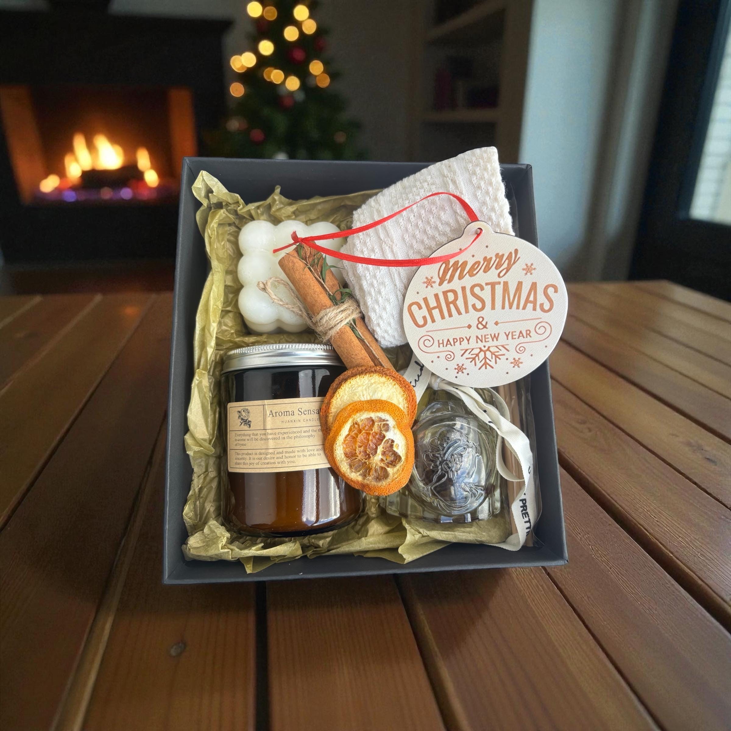 Christmas Scented Candle Gift Box: Diffuser & Cozy Socks - Etsy