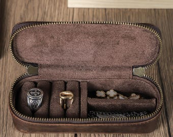 Handmade Leather Jewelry Box with Ring Slots & Dividers | Vintage Minimalist Organizer | Mother’s Day Gift for Mom | Jewelry Accessories Box