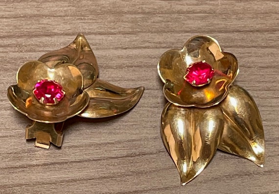 Vintage 10K Gold Coro Clip-on Earrings with facet… - image 3