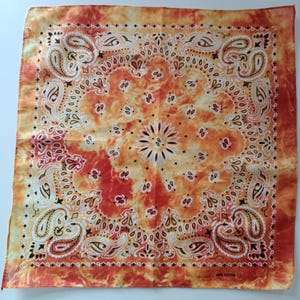 Bandana, 100 % mjuk och andningsbar bomullshalsduk, orange tonad bandana, bohemisk sommarhalsduk, tie-dye orange paisleymönster