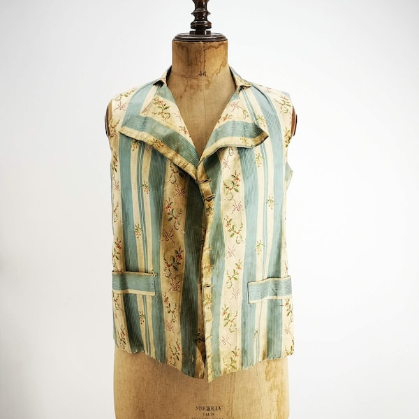 Gilet ancien pour homme, vers 1770 brocart de soie de Pékin, gilet pour homme du début des années 1800 en brocart de soie de Pékin, gilet ancien en brocart de soie