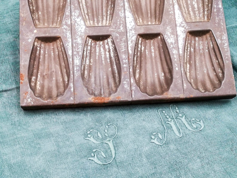 Madeleine Baking Molds 8 Depression Baking Tin Shell Shaped Cake Pan Vintage Tin Cookiecake Baking Pan French Iron Mold For 8 Madeleines Dexis Iberica Kitchen Dining Cookware