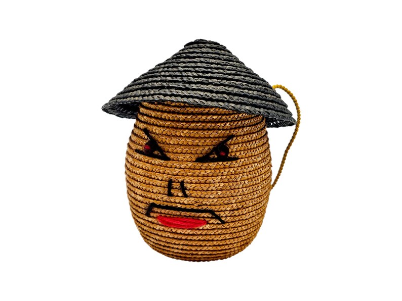 Vintage straw novelty purse with embroidered facial features