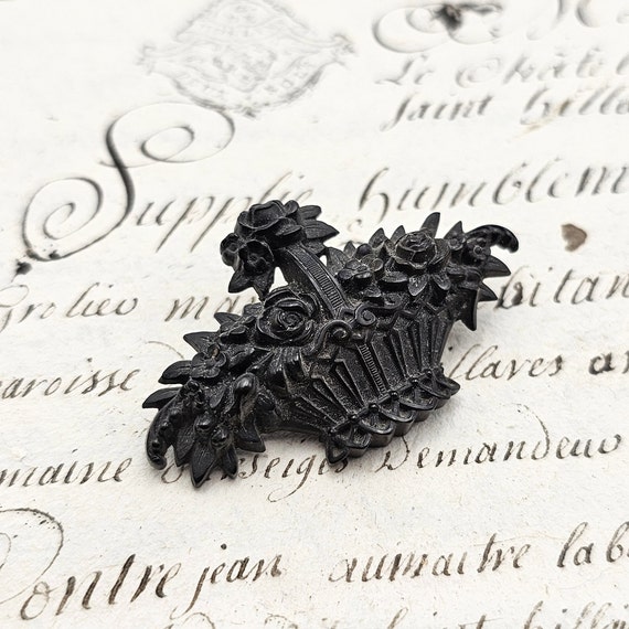 Antique French Mourning Brooch Gutta-Percha Roses… - image 3