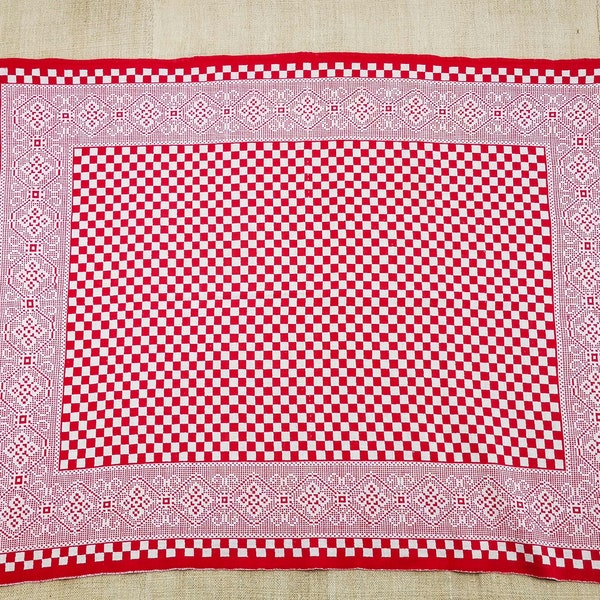 Antique French towel, woven pattern of Damier checks in red & white, border with lace style design, antique towel for Xmas table