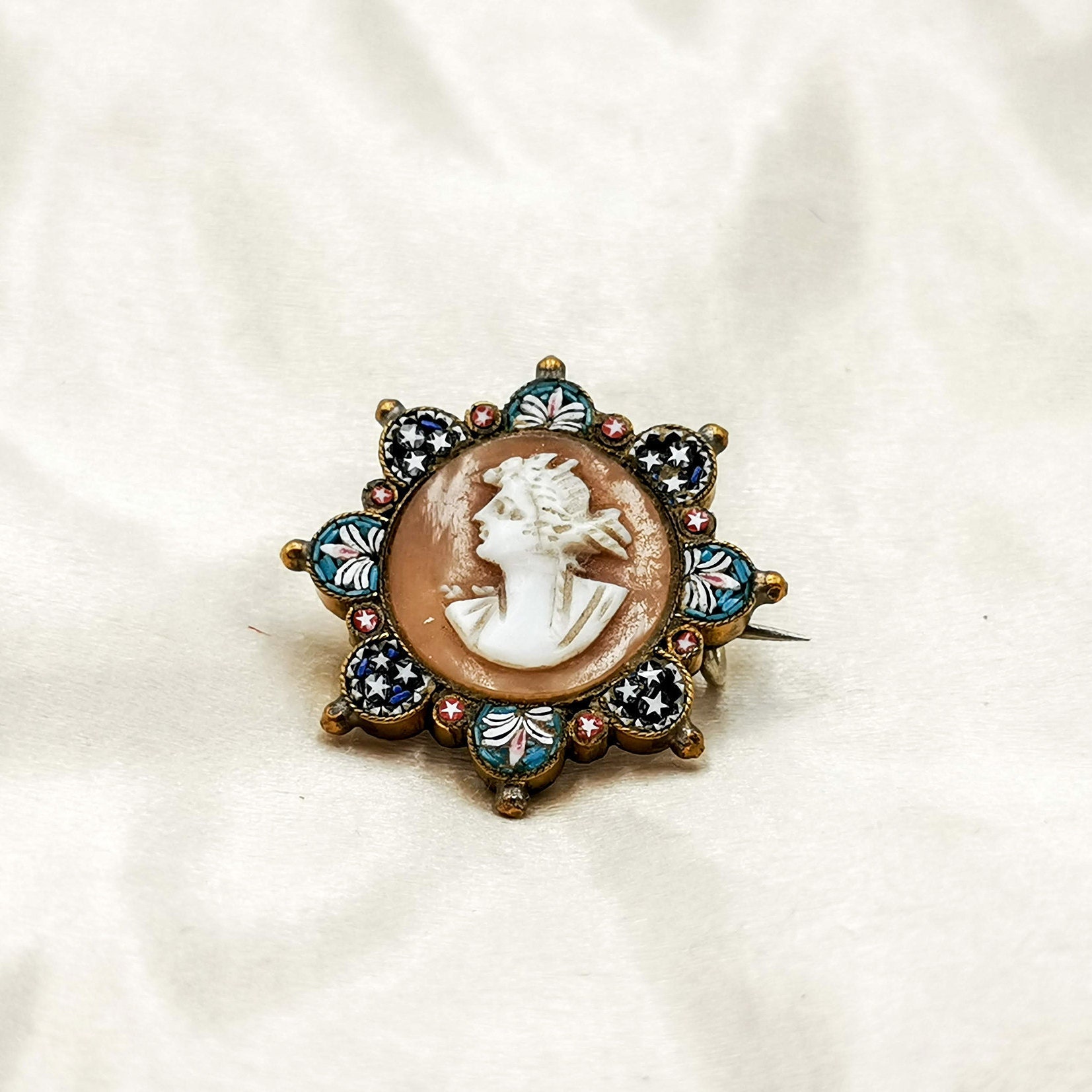 アンティークイタリア製マイクロモザイクブローチ、シェルカメオのお