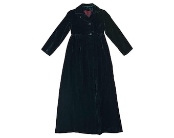 Manteau d'opéra en velours vintage des années 1960 : taille empire vert foncé, doublure en satin