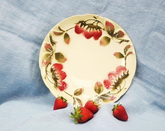 Antique French majolica plate with strawberries, Antique French BARBOTINE Plate Sarreguemines, wall decor plate, vintage collectible plate