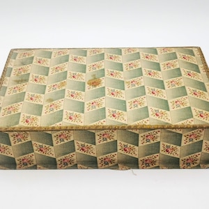 Antique FRENCH FABRIC Box, vintage textile box for haberdashery, flowers & checks, Antique french fabric Boudoir box, antique sewing box