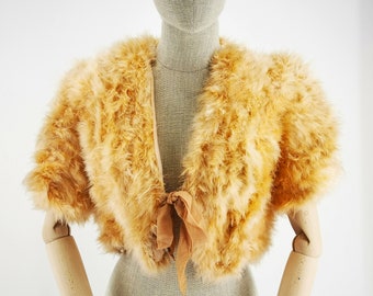 Antique French bolero in dusty blush pink ostrich feathers, Art Decò era fashion, 1930's bolero