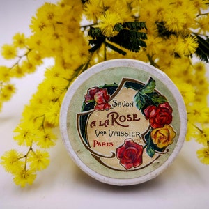 Antike französische Pappschachtel für Seifenpulver, Rosen, Sammelbox Savon Vaissier, antike französische Schachtel mit original Chromo Label
