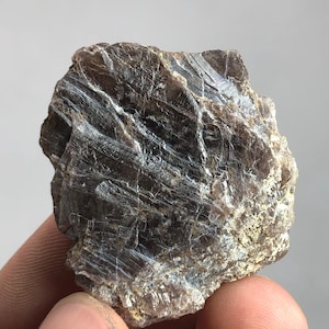 142: carat Extremely unique Top ULTRA Rare Axinite crystal pakistan