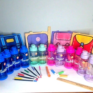 Set personalizado regreso a clases – Botella de agua con nombre y bolsita escolar | Personalized Back to School Water Bottle & Bag”