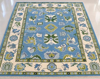 Handgeknüpfter orientalischer Blumenteppich, Blau-Creme-Salbeigrün, Luxia Rugs