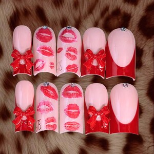 Kiss & Tell Set | Red Press Ons | Custom Initial A-Z | GirlyPopCouture image 2