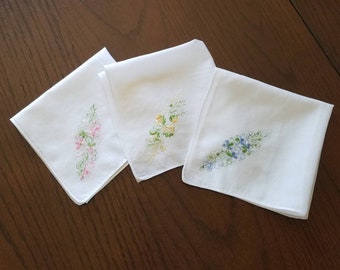 Flower Spray Embroidered Cotton Handkerchief, Vintage Handkerchief, Spring Wedding Accessory,  Floral Cotton ankie