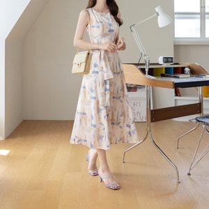 Feminin Sleeveless Flare Dress with Belt / Korean Style Midi Long Dress / Clasic Simple Sleeveless Flare Dress for Women