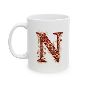 Taza de café con monograma N con elegante diseño en rojo y dorado, personalizada, para cumpleaños, bautizo, boda o Navidad. 325 ml (11 oz y 15 oz)
