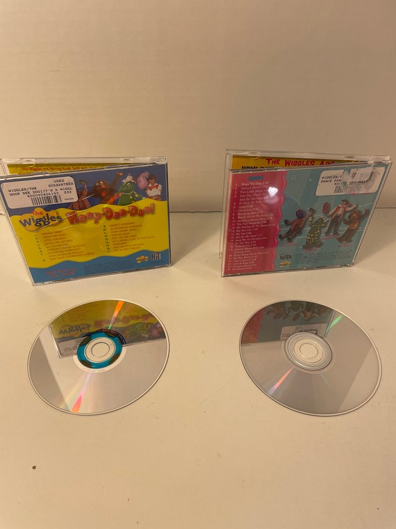 Vintage- Collectible- 2 Pc. CD Set- the Wiggles-hoop Dee Doo