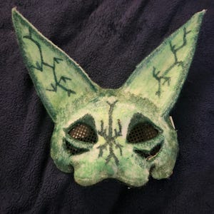 GREEN GREEN ALIEN