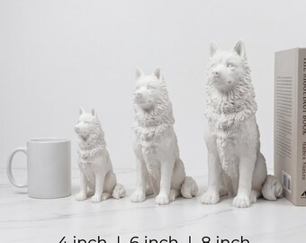 Alaskan Malamute Realistic Seated Dog Statue thumbnail 3