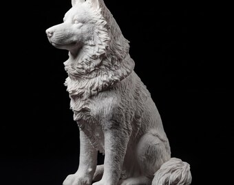 Alaskan Malamute Realistic Seated Dog Statue thumbnail 2