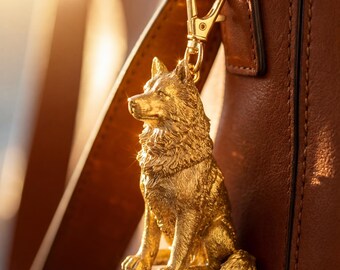 Alaskan Malamute Gold Dog Sculpture Bag Charm thumbnail 1