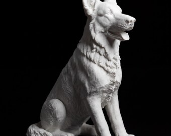German Shepherd Realistic Seated Dog Statue thumbnail 2