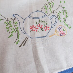 TC 596 vintage theepot geborduurde appliqué fruitmand katoenen tafelkleed 63 x 63
