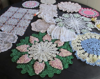 D193 16 Pc Lot Vintage Hand Crochet Runner Center Piece Doily