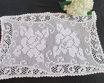 D195 Vintage Filet Crochet 19 x 18 Inch Rose White  Center Piece Doily Hand Made