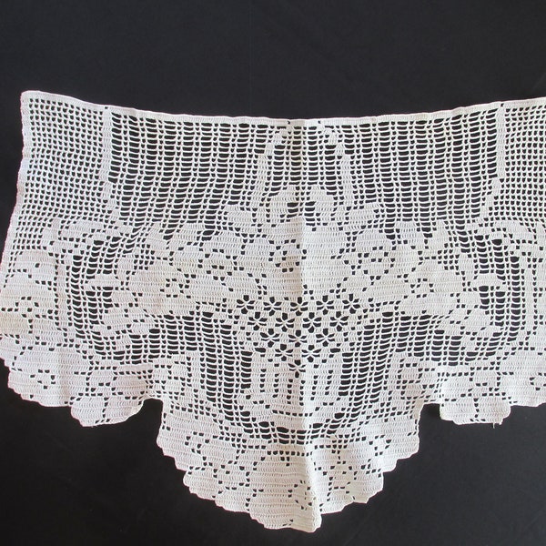 D167 Vintage 21 x 15 Inch Flowers in Basket Filet Crochet Antimacassar Runner Center Piece Doily Hand Crochet