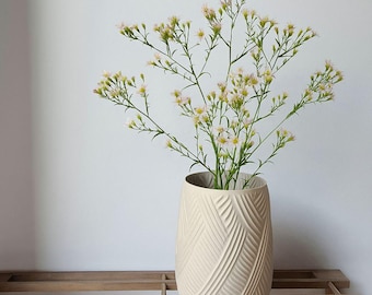 Textured Vase – Modern Minimalist 3D Printed Decor | Eco-Friendly | Custom Color Options