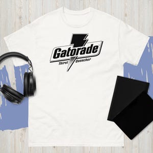 貴重◎ 80〜90's vintage Gatorade Tshirt usa GATORADE Vintage 80s Logo Retro Style Tee Short-Sleeve