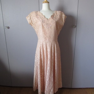 1940&#39;s Lace Dress