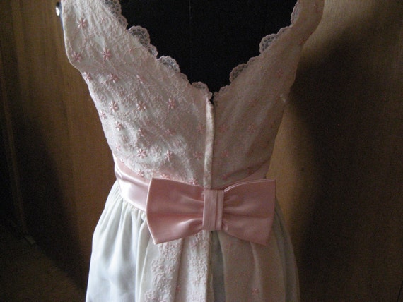 Pink Lace and Satin 60s Formal - image 4