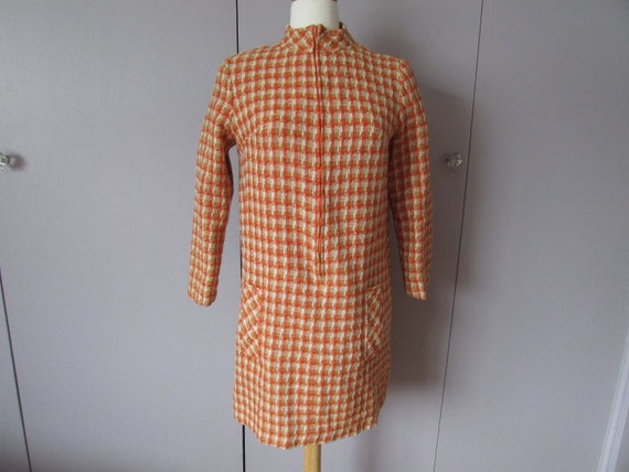 1970s High Collar Shift Dress - image 1