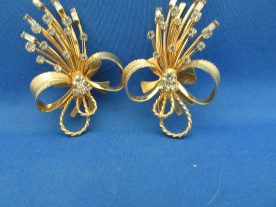 Large Sarah Coventry Rhinestone Earrings - image 2