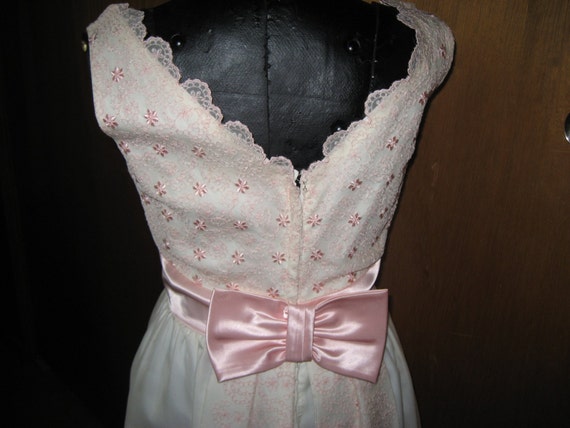 Pink Lace and Satin 60s Formal - image 3