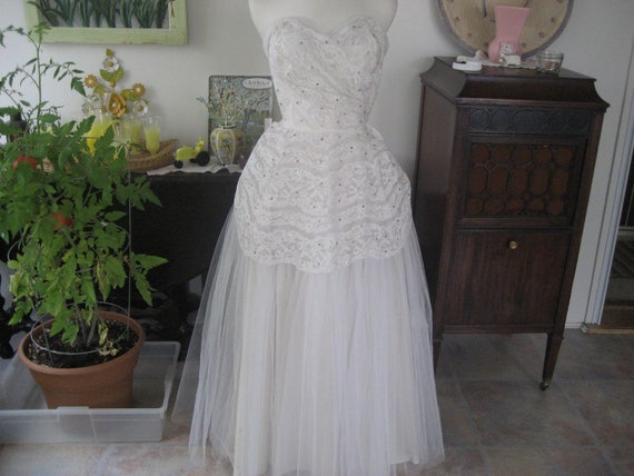 1950 Wedding Dress - image 3